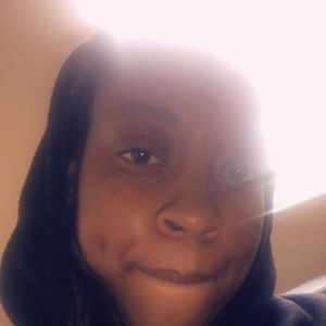 Meet your Posher, Dejah